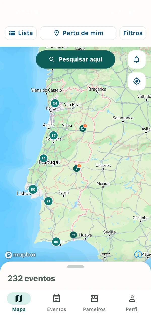 Mapa do LiveSpot com eventos em várias regiões de Portugal, clusters e pesquisa na área visível